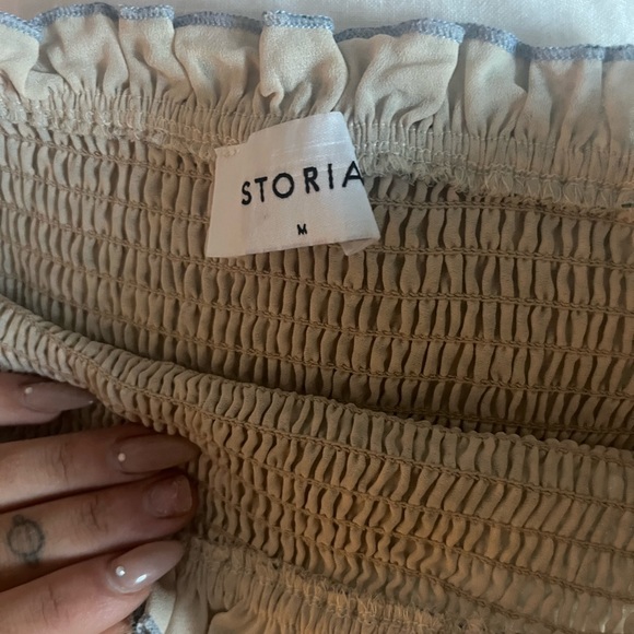 NWOT storia mini skirt floral tiered with smocked waist size medium womens - Picture 3 of 5